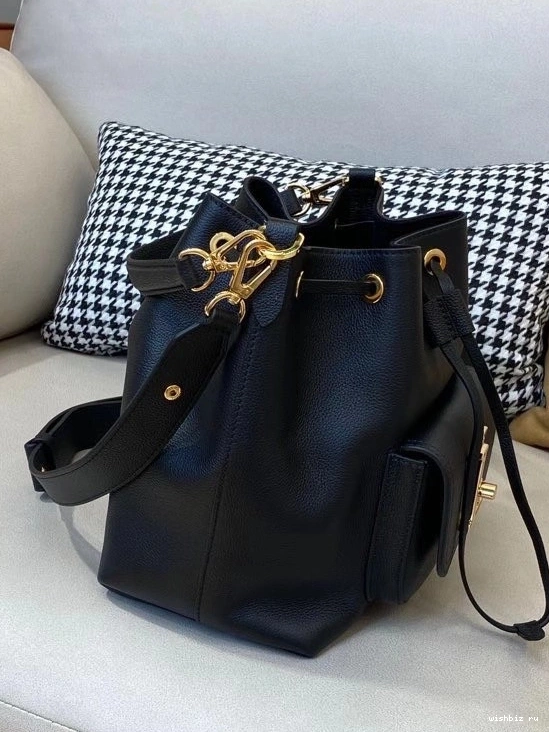 WIS LOUIS LOCKME VUITTON BUCKET 0719